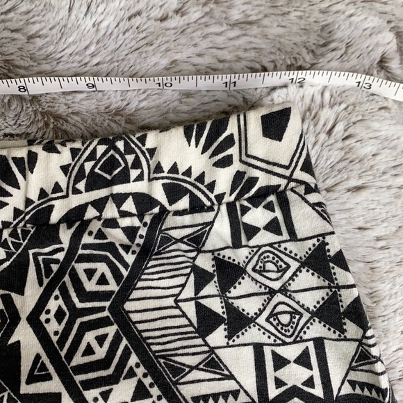 Billabong Black & White Boho Aztec Mini Skirt, S - Picture 5 of 10